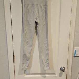 Gray High-Waisted Leggings